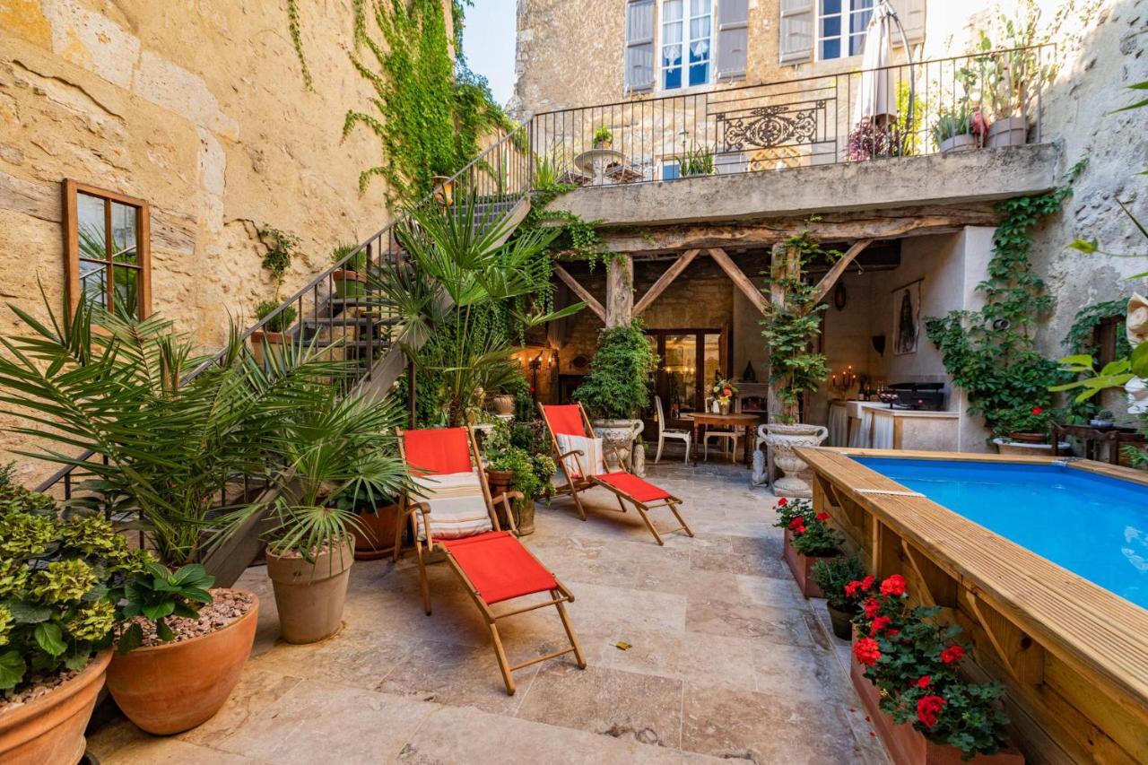 Champagne House - Elegance, Luxury And Charm Bed & Breakfast Кондом Екстериор снимка